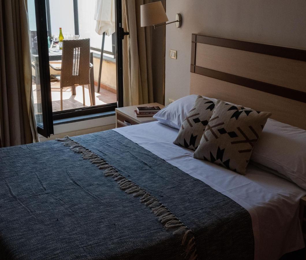 Hotel Milomax Экстерьер фото